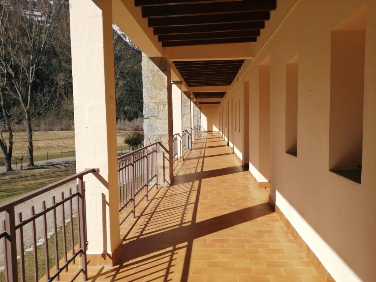 La Casa De Pineta Hostel Bielsa Exterior photo